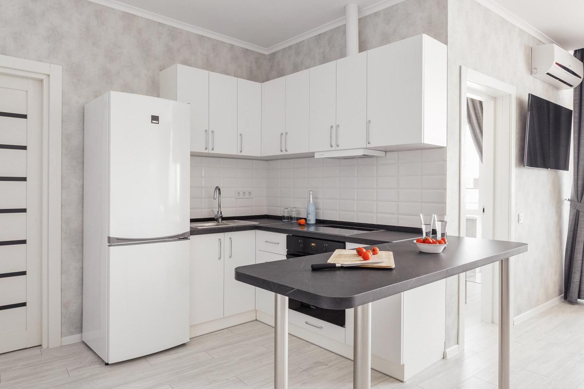 Sea & Sky Apartments Odessza Szoba fotó