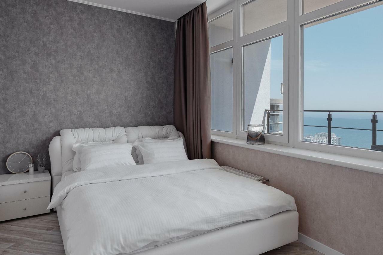 Sea & Sky Apartments Odessza Kültér fotó